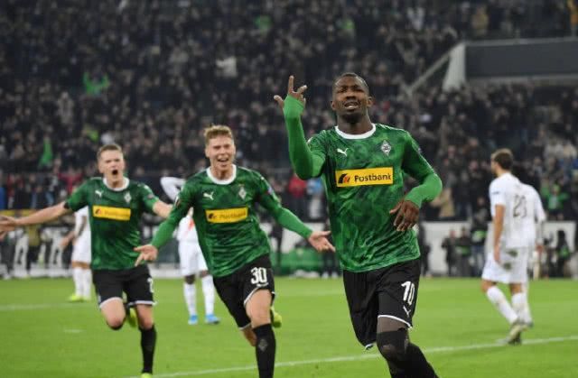 9次点球大 9次点球大