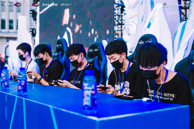 弗里克对朗 弗里克对朗