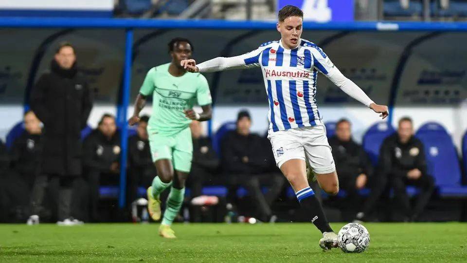 当被外界纷 当被外界纷