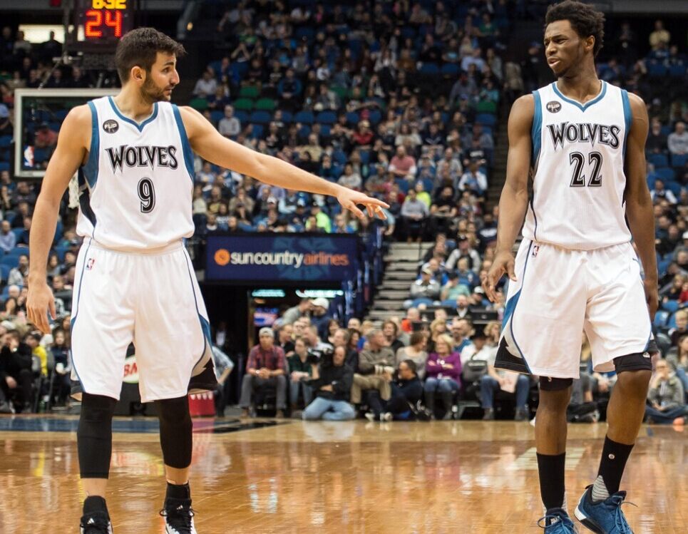 谁持球发起 谁持球发起